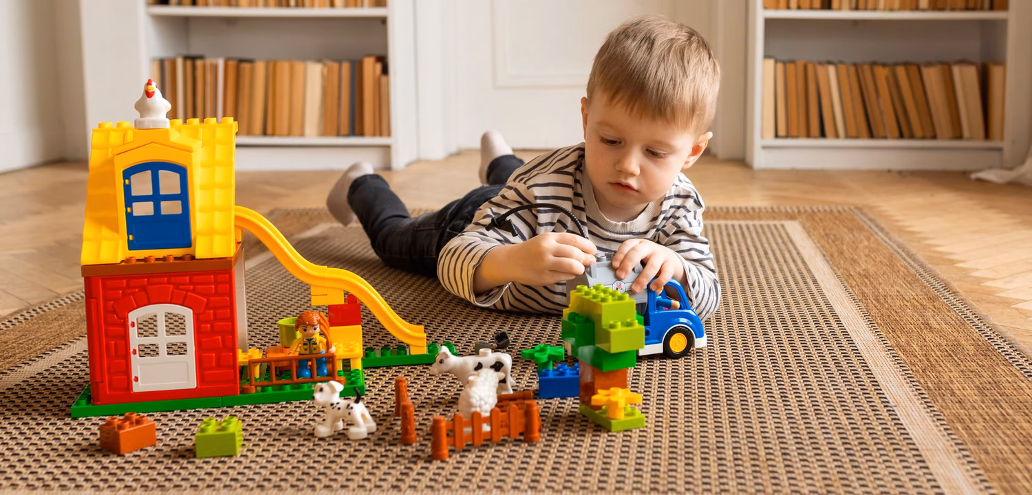 Jak urządzić pokój dla przedszkolaka chłopca? Montessori