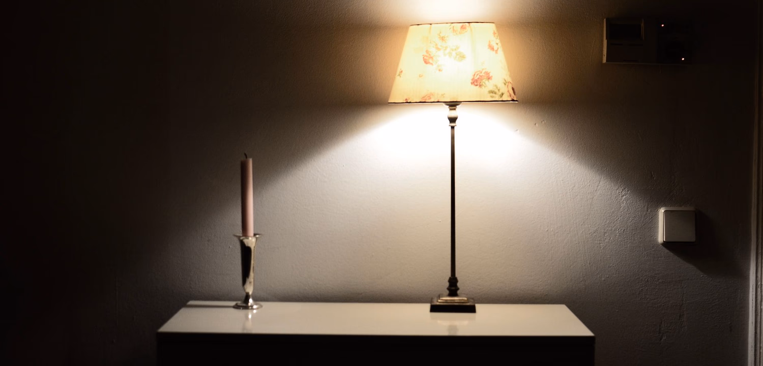 Oświetlenie pokoju niemowlaka: jak dobrać nocne światło?